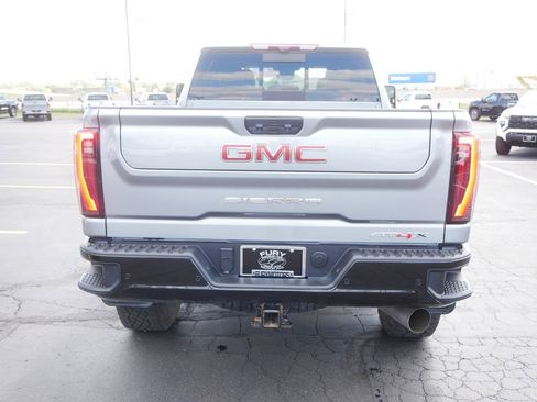 Used 2024 GMC Sierra 2500 AT4X AWD/4WD image 6