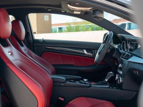 Used 2012 Mercedes-Benz C 63 AMG Coupe image 39