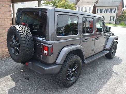 Used 2021 Jeep Wrangler Unlimited Sahara AWD/4WD image 4