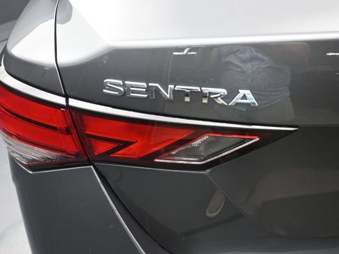 Certified 2025 Nissan Sentra S FWD image 17