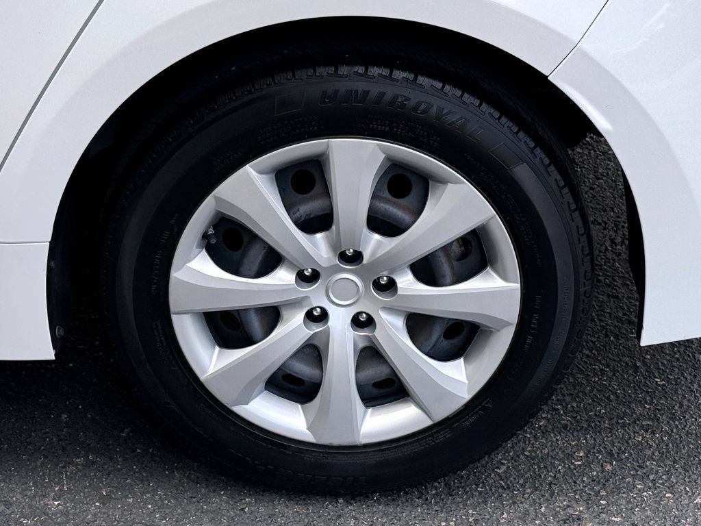 Used 2022 Toyota Corolla LE FWD image 13