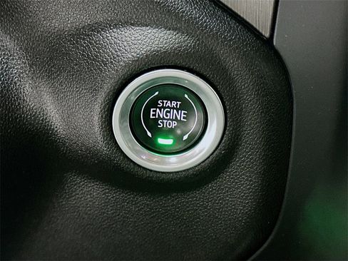 Used 2022 GMC Sierra 2500 AT4 w/ Gooseneck/5TH Wheel Package image 25