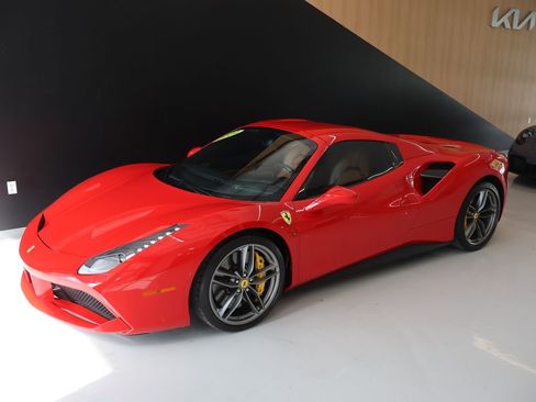 Used 2019 Ferrari 488 Spider RWD image 72