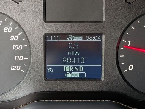 Used 2022 Mercedes-Benz Sprinter 2500 image 21