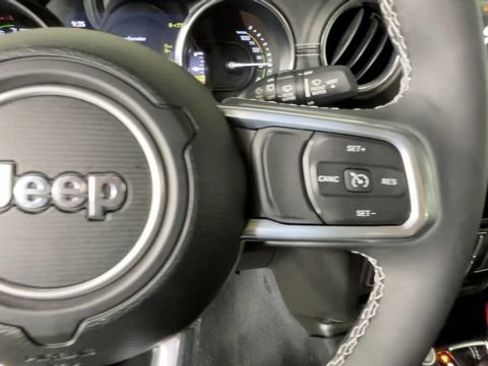 Used 2023 Jeep Wrangler Unlimited Sahara w/ Cold Weather Group AWD/4WD image 23