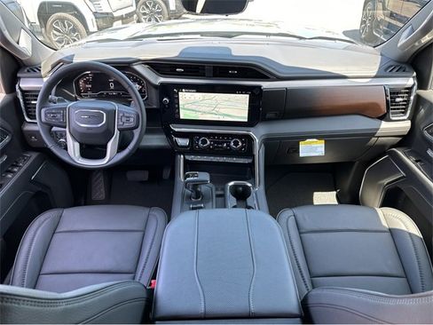New 2025 GMC Sierra 1500 Denali w/ Denali Reserve Package image 4