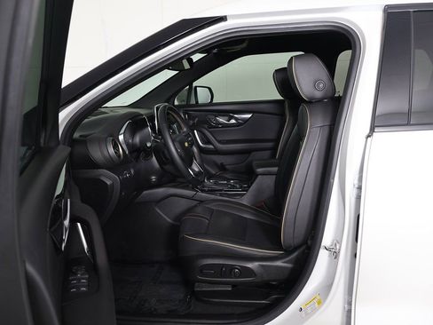 Used 2024 Chevrolet Blazer Premier w/ Enhanced Convenience Package FWD image 34