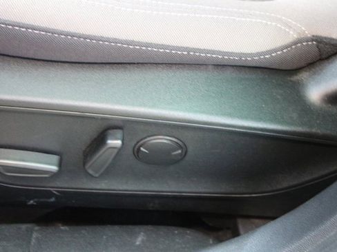 Used 2022 Ford Escape SE w/ Convenience Package image 17