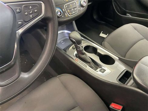 Used 2024 Chevrolet Malibu LT image 21