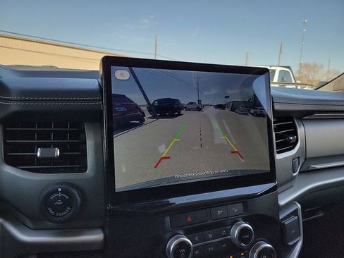 Used 2023 Ford Expedition Max XLT image 22