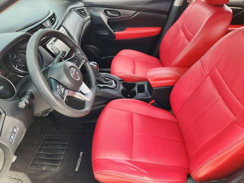 Used 2020 Nissan Rogue S FWD image 9