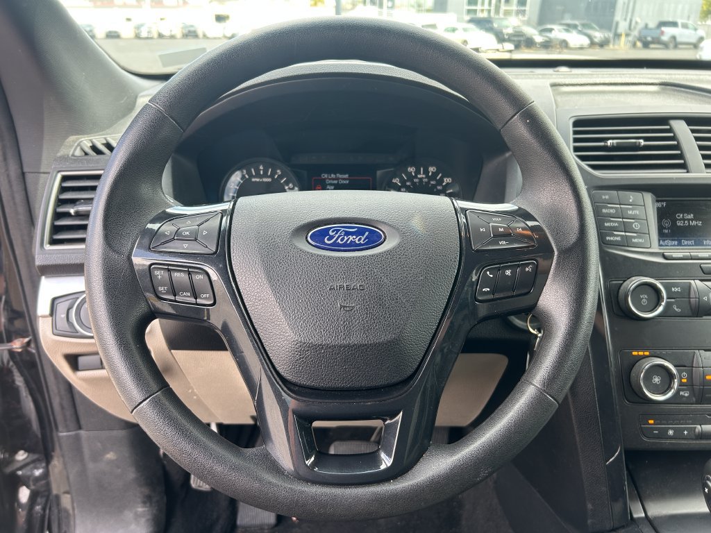 Used 2018 Ford Explorer 4WD w/ Class II Trailer Tow Package image 18