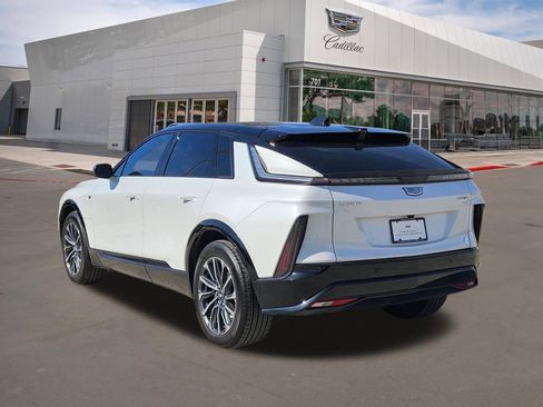 New 2025 Cadillac Lyriq Sport w/ LPO, Floor Liner Package AWD/4WD image 4