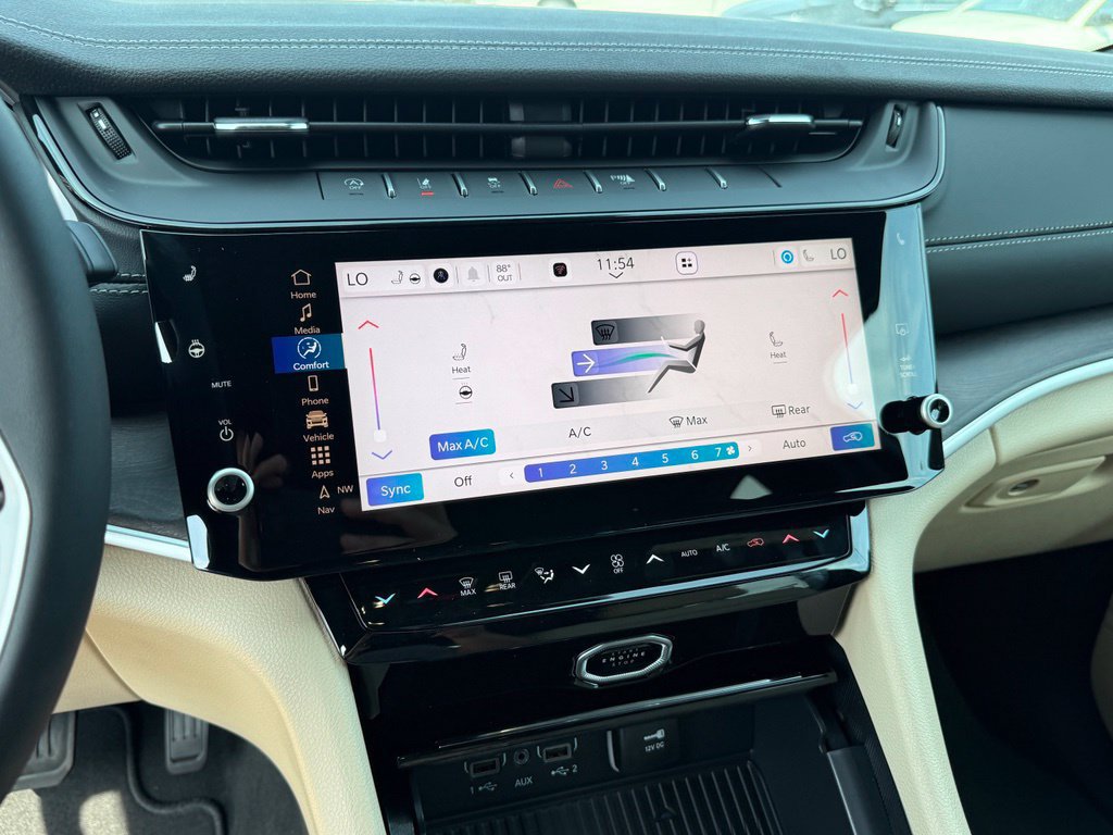New 2027 Jeep Grand Cherokee Limited AWD/4WD image 18
