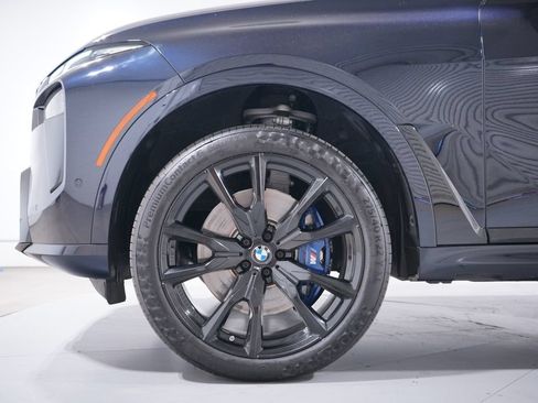 Used 2024 BMW X7 xDrive40i w/ Executive Package AWD/4WD image 2
