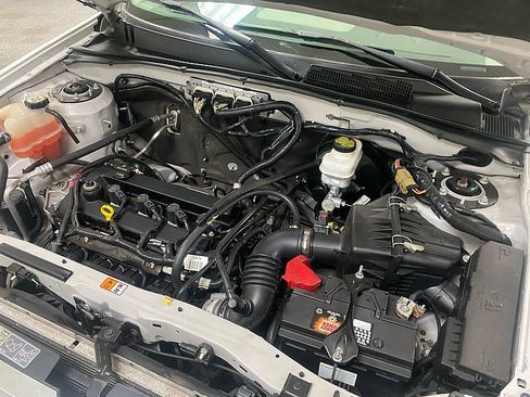 Used 2012 Ford Escape XLS image 16