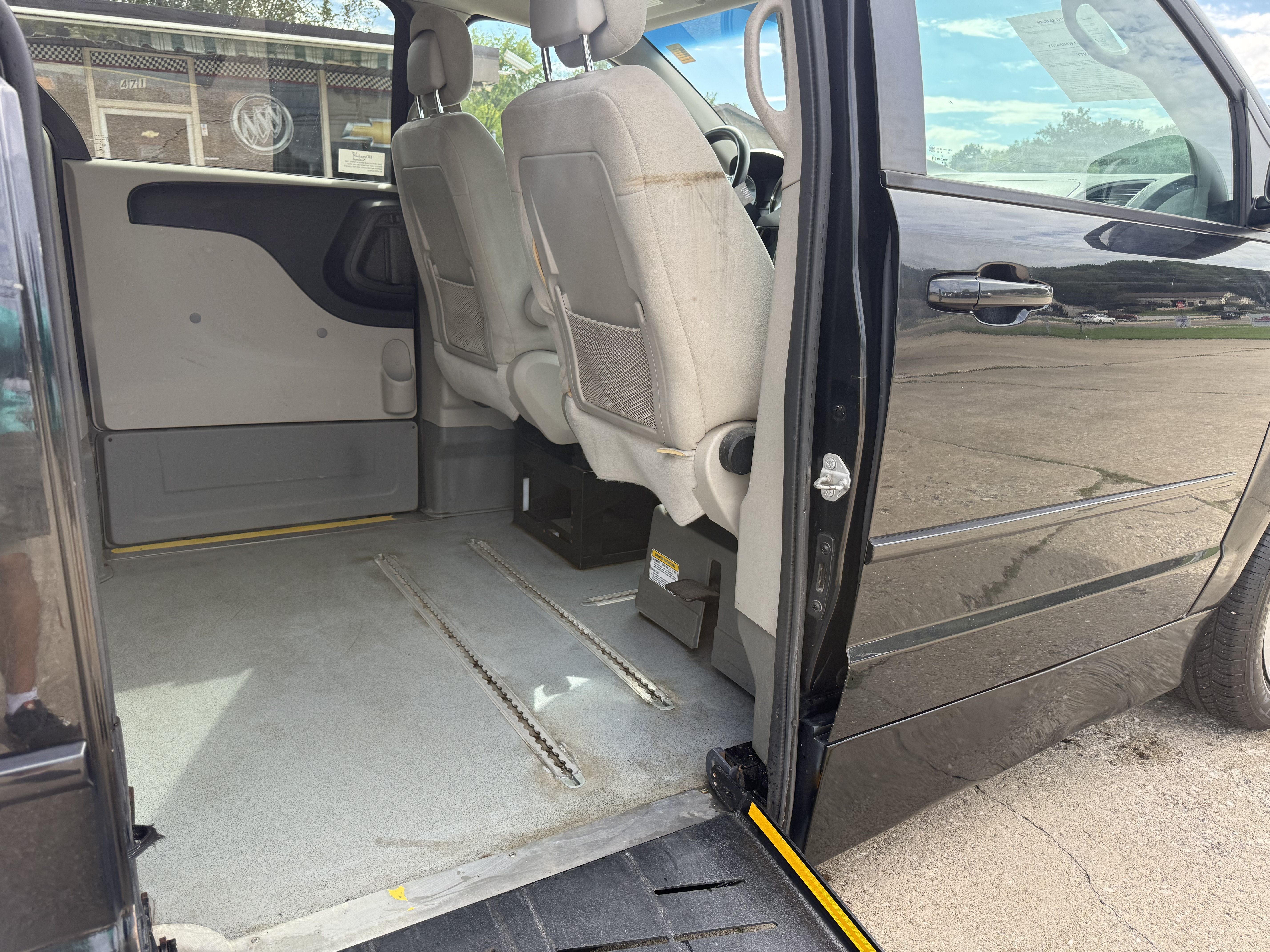Used 2014 Dodge Grand Caravan SE w/ Quick Order Package 29E SE FWD image 28