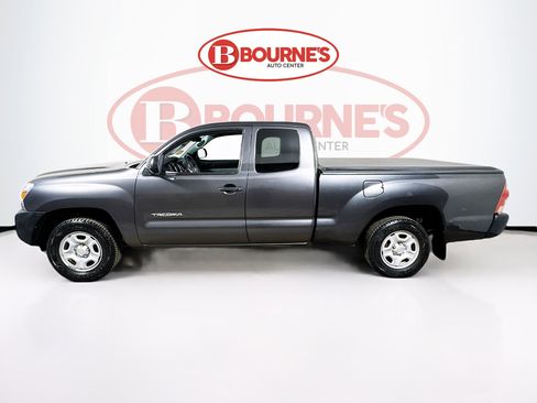 Used 2015 Toyota Tacoma 2WD Access Cab w/ Convenience Package image 4