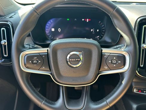 Used 2026 Volvo XC40 B5 Plus AWD/4WD image 33
