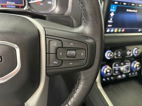 Used 2021 GMC Yukon XL Denali w/ Denali Premium Package image 16