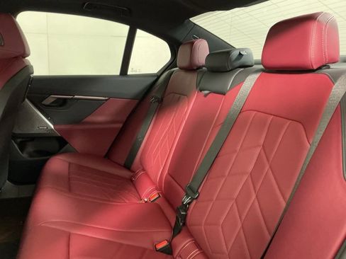 Certified 2025 BMW 530i w/ Premium Package RWD image 26