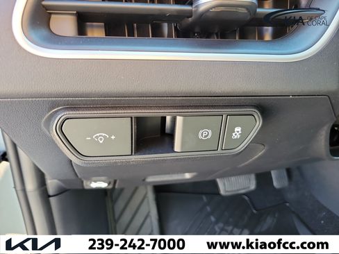 New 2026 Kia K4 FWD image 21