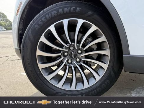 Used 2020 Lincoln Aviator Reserve w/ Elements Package Plus AWD/4WD image 10