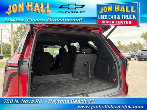 Used 2025 Chevrolet Traverse Z71 w/ Enhanced Driving Package image 12