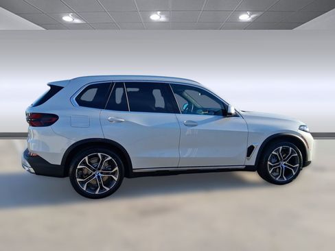 Used 2026 BMW X5 xDrive50e w/ Climate Comfort Package AWD/4WD image 7