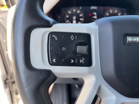 Used 2022 Land Rover Defender 90 S AWD/4WD image 20
