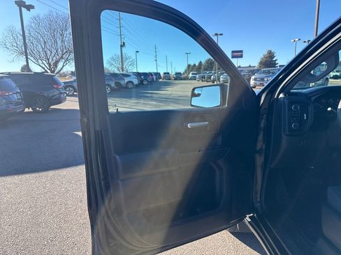 Used 2021 Chevrolet Silverado 1500 Custom image 10