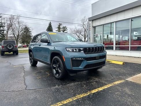 New 2026 Jeep Grand Cherokee Limited image 1