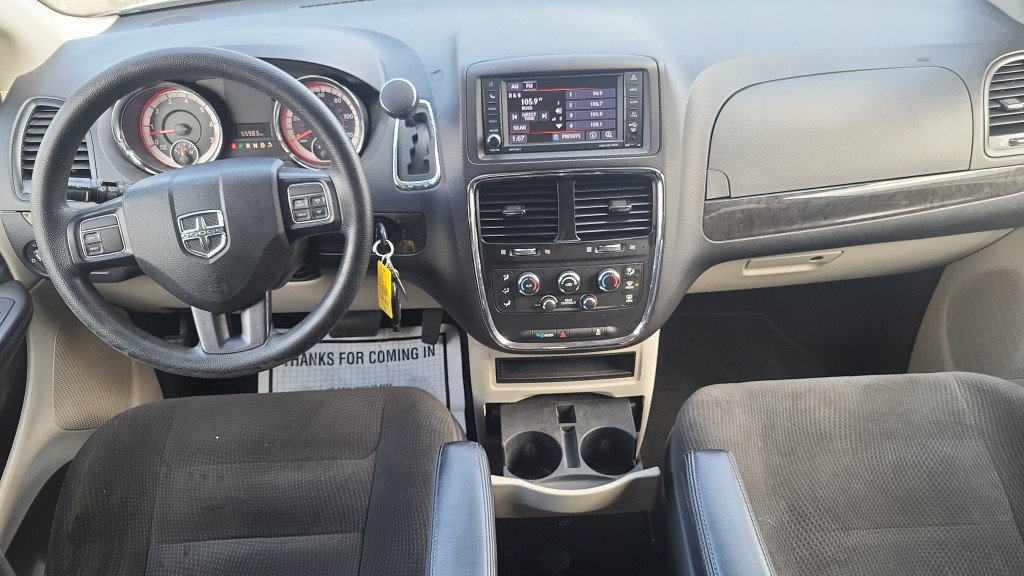Used 2019 Dodge Grand Caravan SE FWD image 21