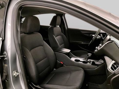 Used 2024 Chevrolet Malibu LT FWD image 8
