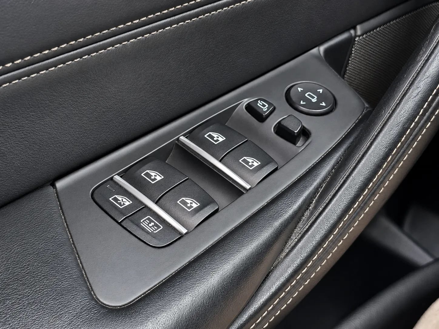 Used 2019 BMW M550i xDrive w/ Premium Package 2 AWD/4WD image 43