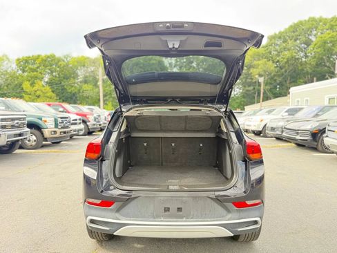 Used 2021 Buick Encore GX Preferred w/ Cold Weather Comfort Package FWD image 9