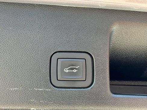 Used 2024 Chevrolet Equinox EV RS w/ Active Safety Package 3 FWD image 18