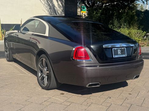 Used 2016 Rolls-Royce Wraith image 10