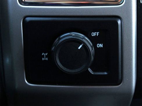 Used 2015 Ford F150 Lariat w/ Equipment Group 502A Luxury image 24