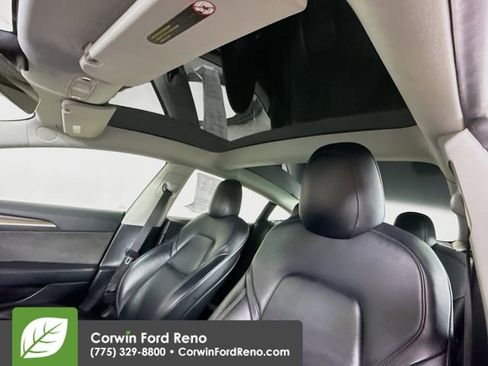 Used 2022 Tesla Model 3 Long Range AWD/4WD image 21