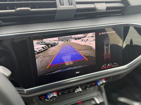 Certified 2025 Audi Q3 2.0T Premium w/ Convenience Package image 28