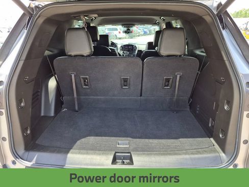 Used 2023 Chevrolet Traverse LT FWD image 27