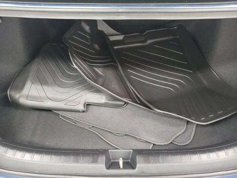 Used 2025 Honda Civic LX image 9