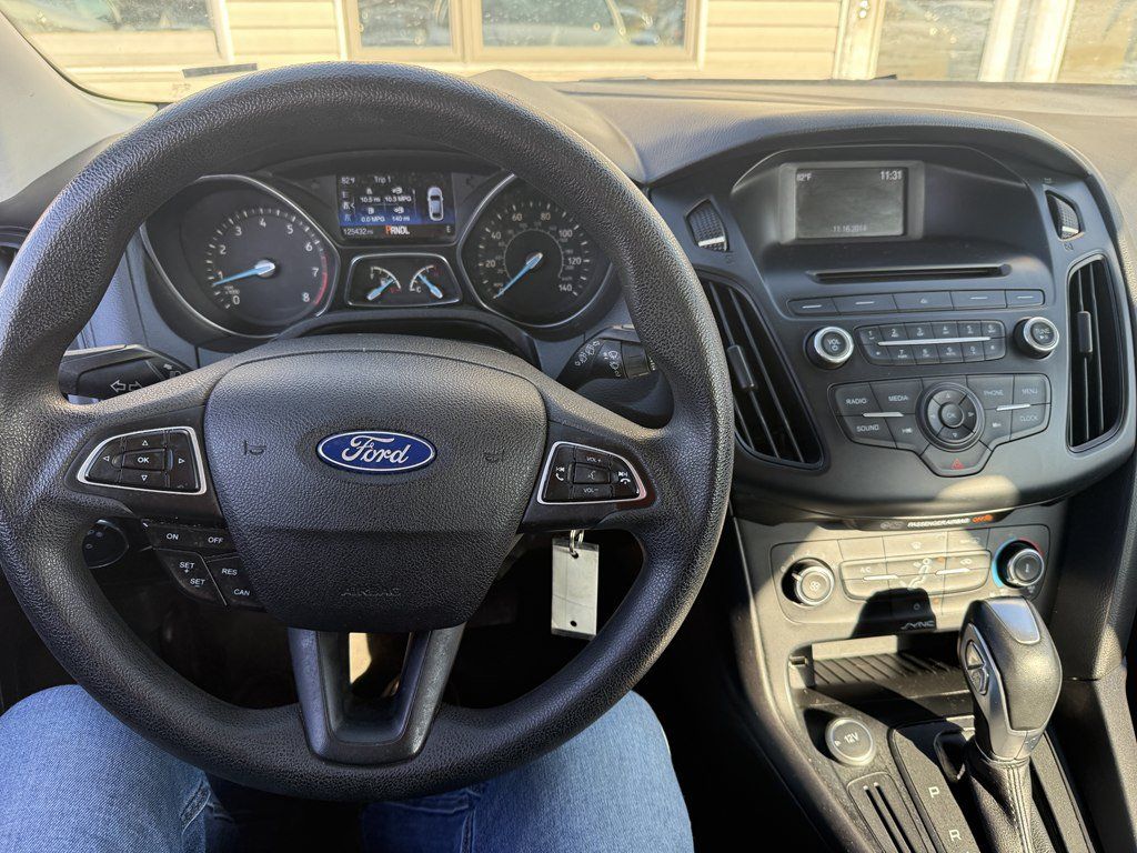Used 2015 Ford Focus SE FWD image 10