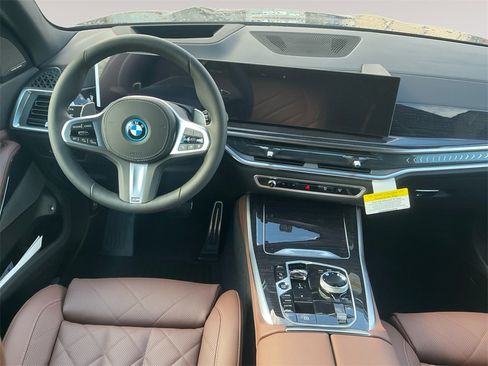 New 2026 BMW X5 xDrive50e w/ Executive Package image 10