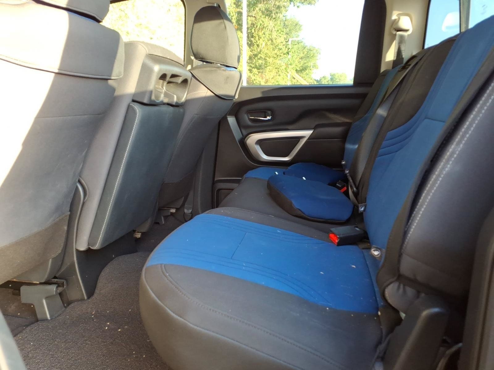 Used 2023 Nissan Titan SV w/ Accessory Utility Package RWD image 6