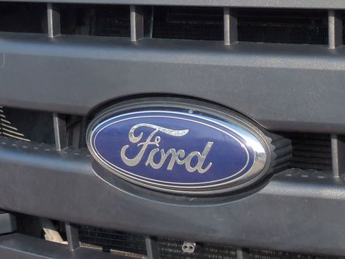 Used 2012 Ford F250 XL w/ Skid Plate Pkg image 12