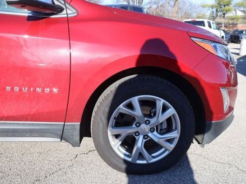 Used 2018 Chevrolet Equinox Premier image 12