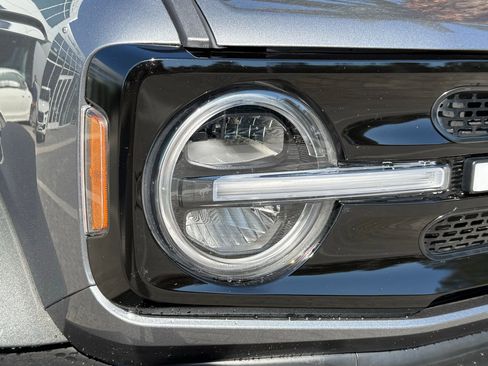 Used 2023 Ford Bronco Outer Banks w/ Sasquatch Package image 9