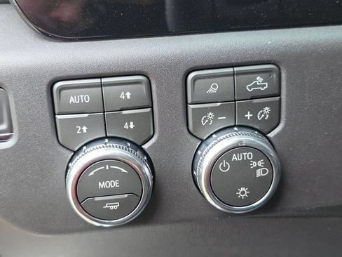 New 2026 GMC Sierra 1500 SLE AWD/4WD image 29